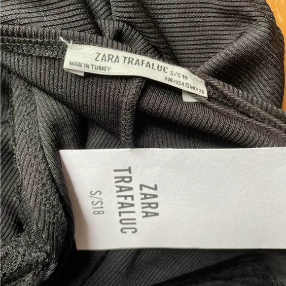 ZARA Women’s black lace long sleeve body suit - Picture 3 of 4